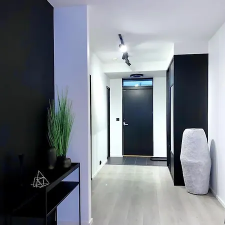 Apartment Fresh Topfloor-apartment With A Stunning Ocean View!